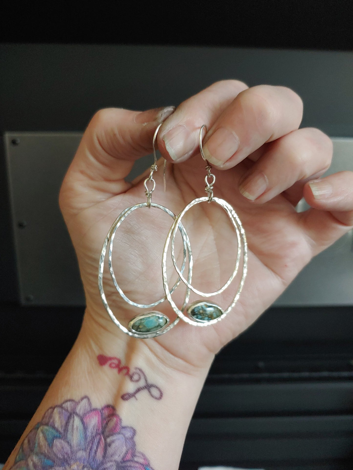 sterling silver hammered double hoop & 7 dwarfs turquoise earrings