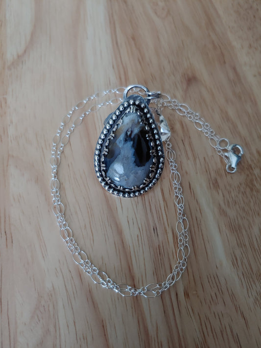 sterling silver stick agate fancy bezel necklace